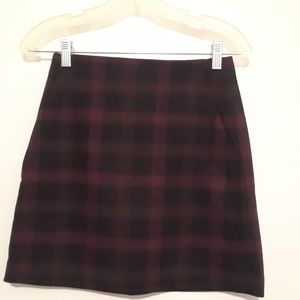 Uniqlo plaid winter skirt